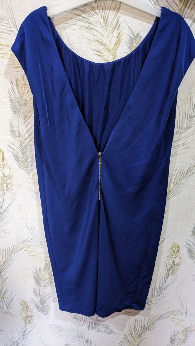 Vestido corto azul eléctrico