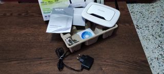 Router TP-LINK wireless N 300Mbps