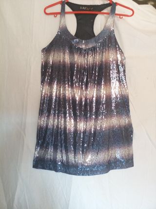 Vestido corto de lentejuelas