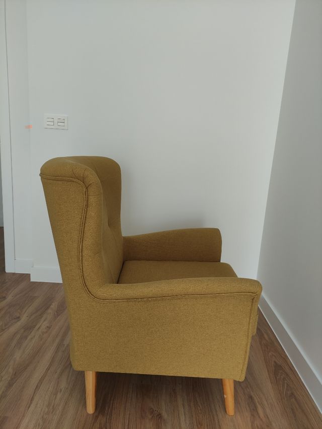 BUTACA SALON. BANAK. MODELO LETIZIA. COLOR MOSTAZA