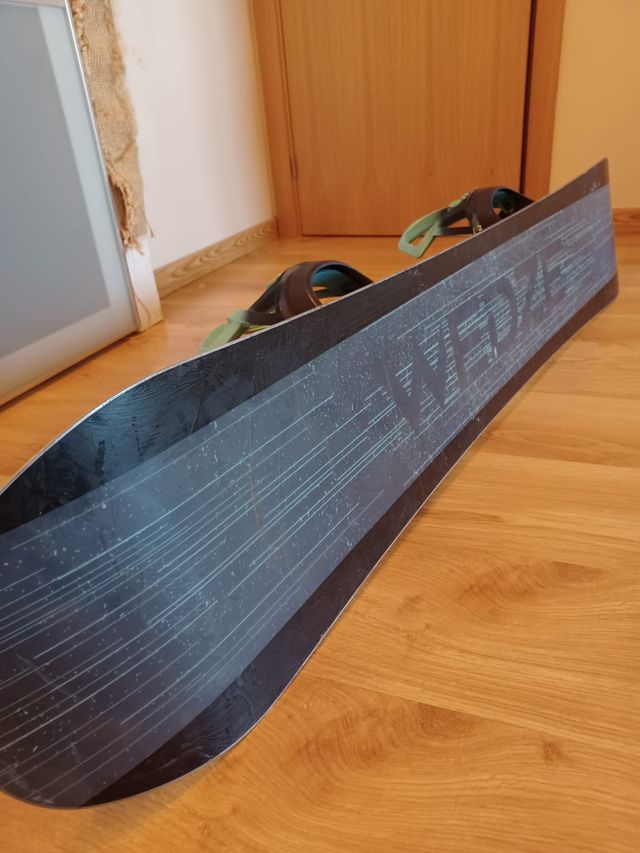 Tabla Snowboard con fijaciones de iniciación