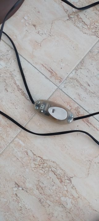 Lámpara de pie forja marrón