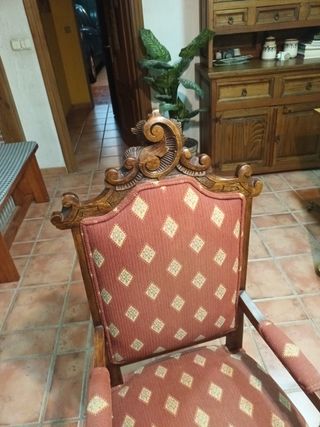 Sillones, dos, antiguos tapizados