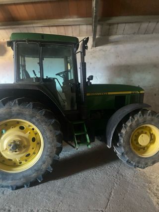 John Deere 7610
