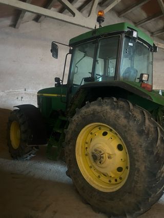 John Deere 7610