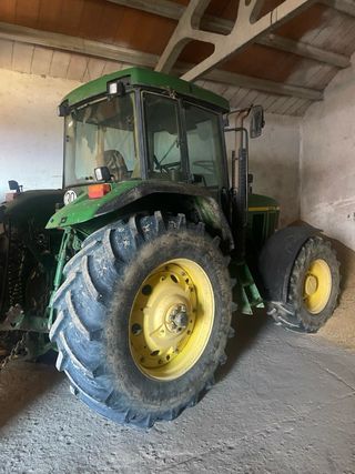 John Deere 7610