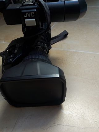 Cámara profesional JVC GY HD 100