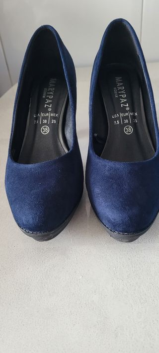 zapatos terciopelo azul de tacón