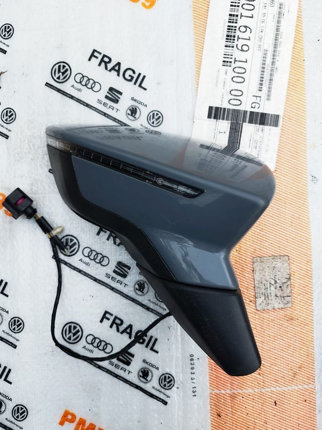 Retrovisor Seat leon derecho completo manual