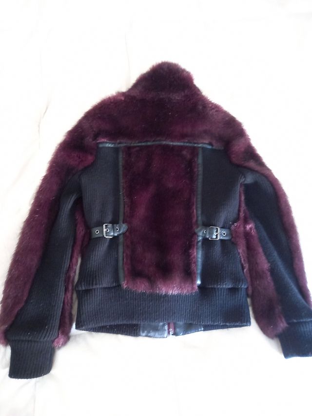 Chaqueta de piel de Guess