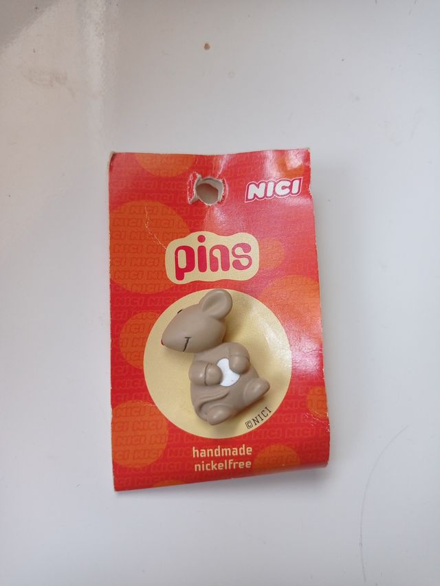 Pin ratoncico Nici