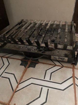 matachispas y soporte leña