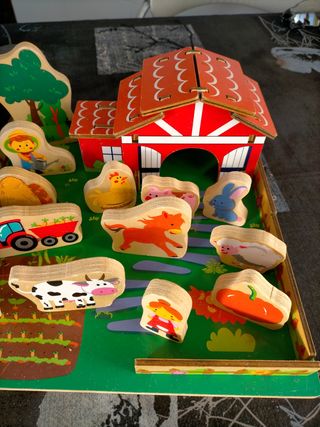 Caserío de madera desmontable