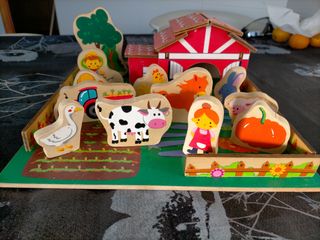 Caserío de madera desmontable