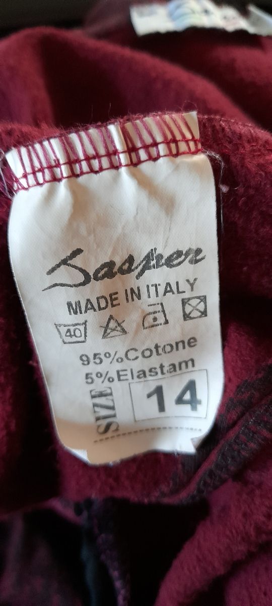 Felpa con cerniera obliqua