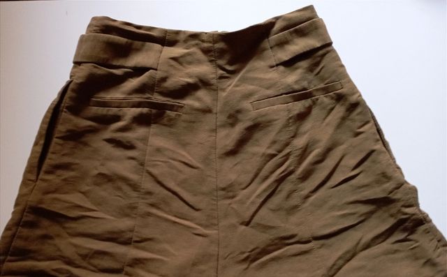 H&M short pantaloncino verde cachi seta mis.XXS