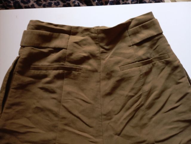 H&M short pantaloncino verde cachi seta mis.XXS