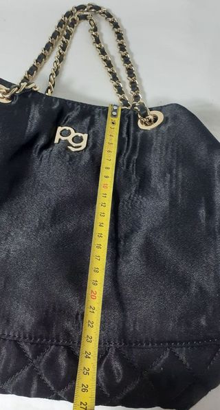 Bolso Purificación Garcia, en muy buen estado