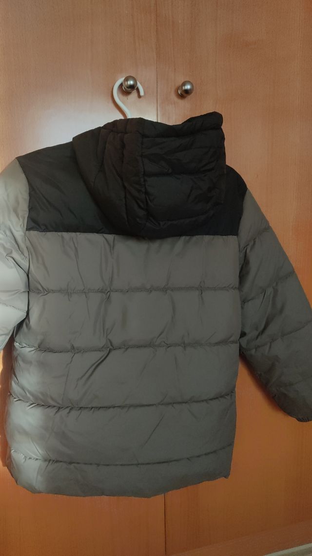 Abrigo como nuevo (10anys, 140cm)
