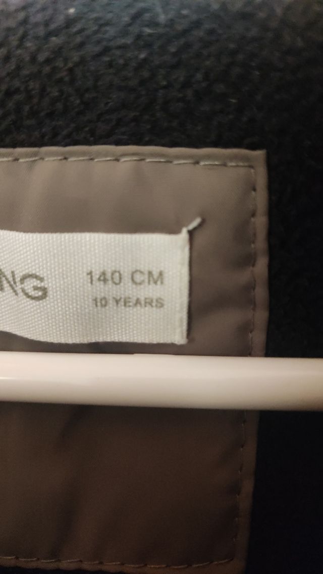 Abrigo como nuevo (10anys, 140cm)