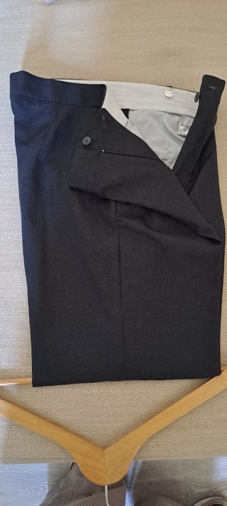 CHOLLO .Chaqué Impecable.