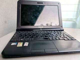 Portatil Toshiba NB200-10U