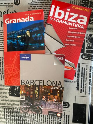 Guías de viaje de Granada, Ibiza y Barcelona