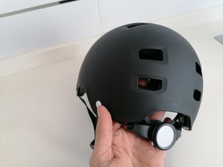 Casco patinaje
