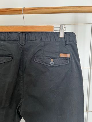 Pantalón chino hombre Zara