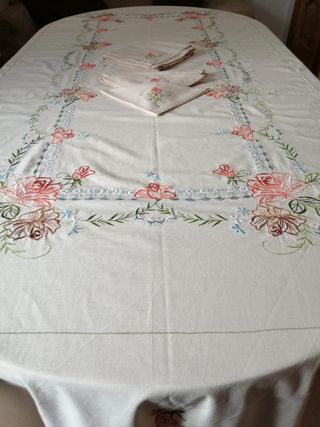 Manteleria de hilo 12 cubiertos