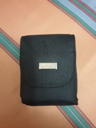 Caricatore nikon coolpix e batterie.