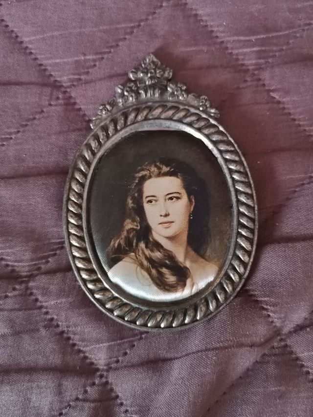 2 Marcos con fotografías de tela antiguos