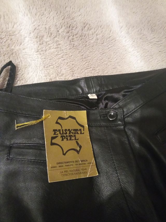 Pantalón de cuero bueno