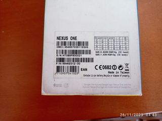 Caja HTC Nexus one,fundas y 3 protectores pantalla