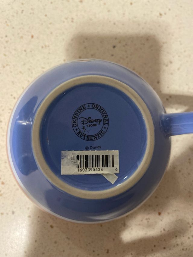 Taza Disney nueva, sin usar.