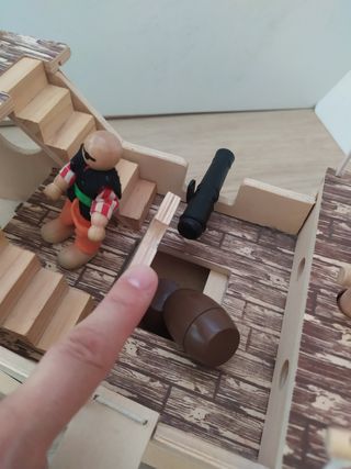 Barco pirata de madera