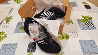 ZAPATOS SEÑORA ZARA STRADIVARIUS 38 TACON PIEL NEG