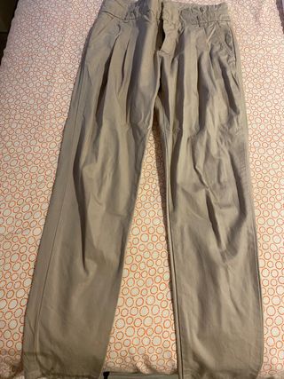 Pantalón Zara