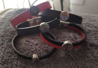 PULSERAS DE CUERO Y ACERO