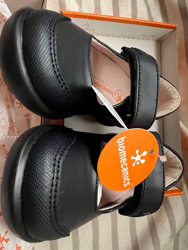 Zapatos Biomecanic Nuevos N23