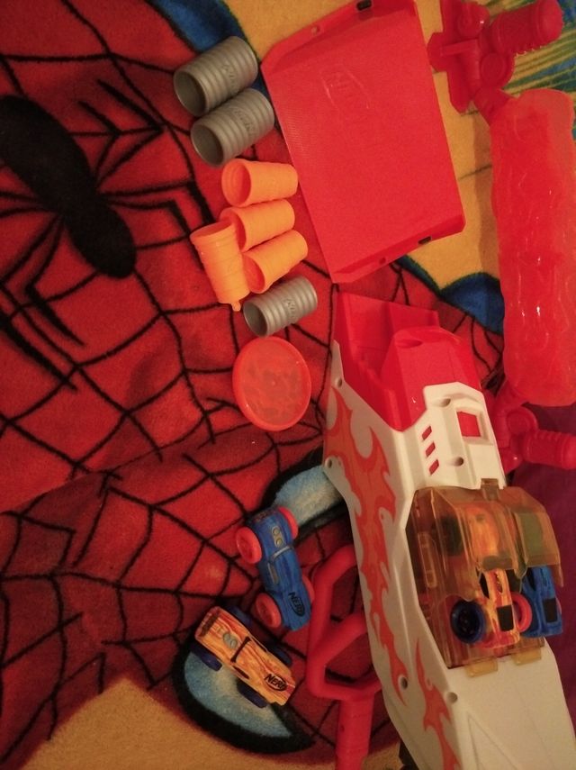 Pistola grande Dispara coches Nerf