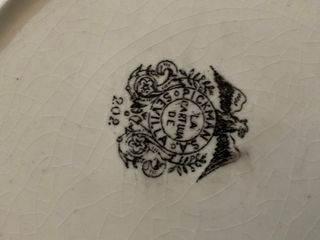 Vajilla cartuja Sevilla en negro y borde oro