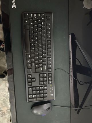 Ordenador + Monitor + Teclado y ratón