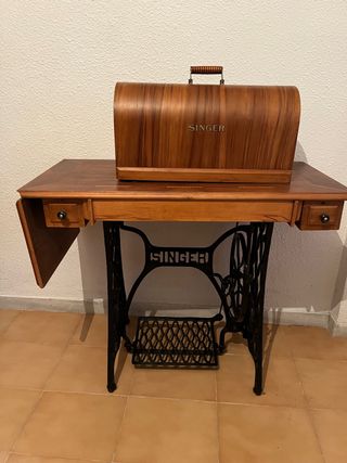 Maquina de coser Singer
