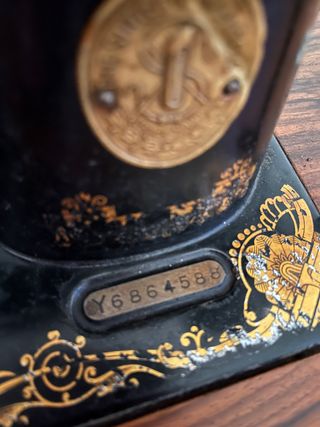 Maquina de coser Singer