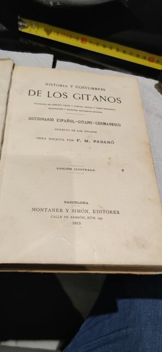 Libro antiguo historia de los gitanos