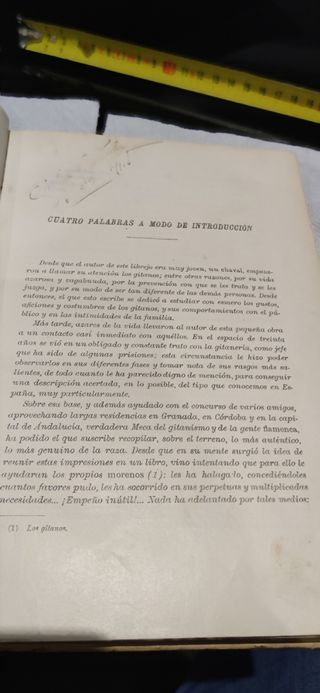 Libro antiguo historia de los gitanos