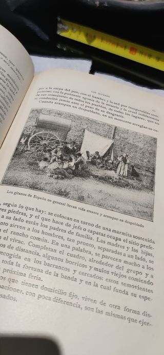 Libro antiguo historia de los gitanos