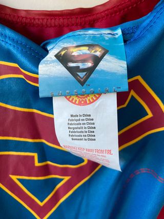 Fato / Disfarce Super Woman novo 5-7 anos