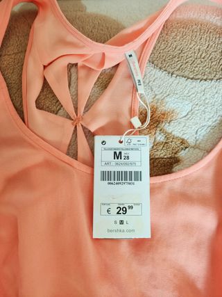 Vestido coral CON ETIQUETA